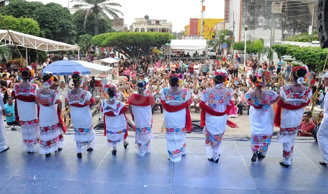 Varios artistas de la capital chiapaneca se sumaron a este primer experimento de llevar cultura a los municipios. Cortesía