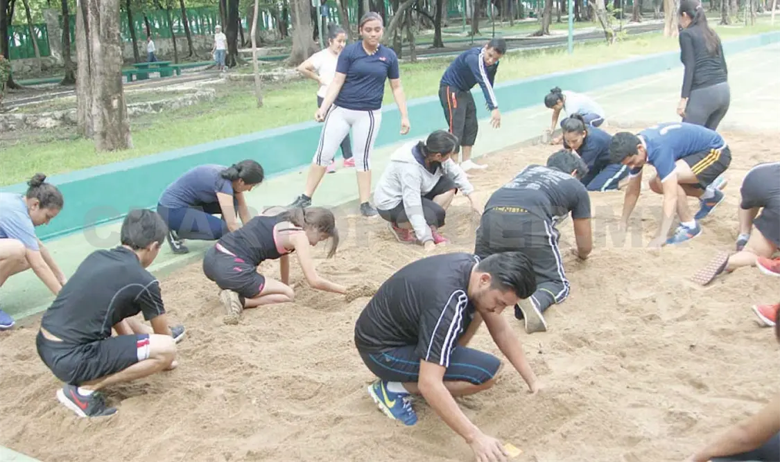 Reconocen labor de fisioterapeutas