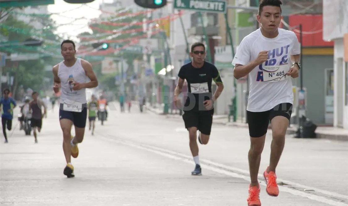 A correr como felino sobre la Vía Recreativa