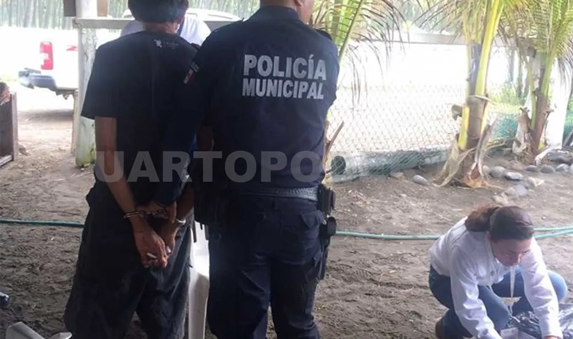 La Policial Municipal de Colima detuvo a dos individuos que pretendían comercializar el producto. NTX