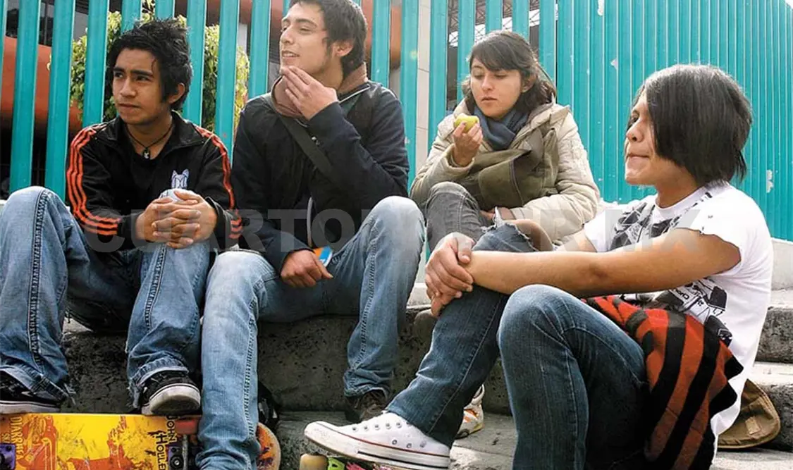 Jóvenes se enfrentan a opciones limitadas, lo que deriva en situaciones de exclusión. Agencias