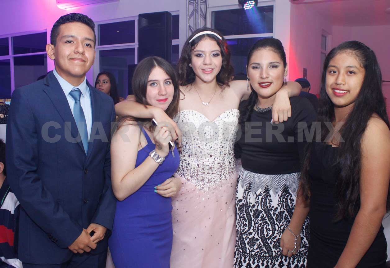 Francy festejó sus XV años