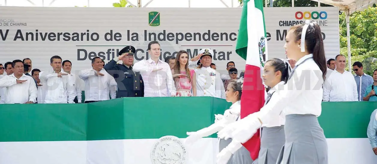 Desfile por aniversario de la Independencia de México