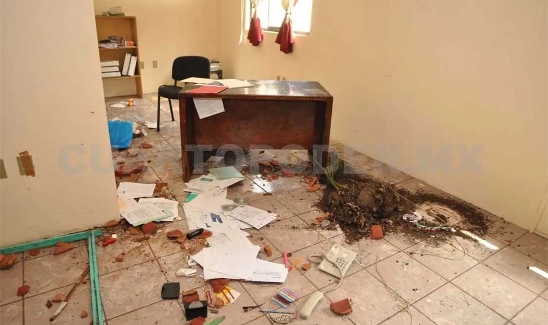Provocan disturbios en la Presidencia Municipal