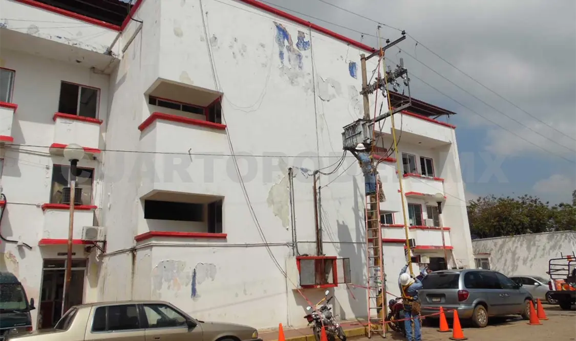 Dejan sin luz a municipios por deudas