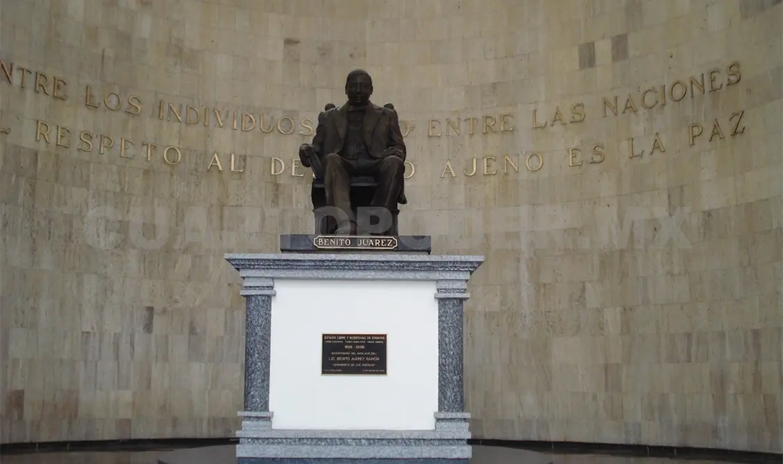 Aspecto del Congreso del estado. A. L. M. / CP