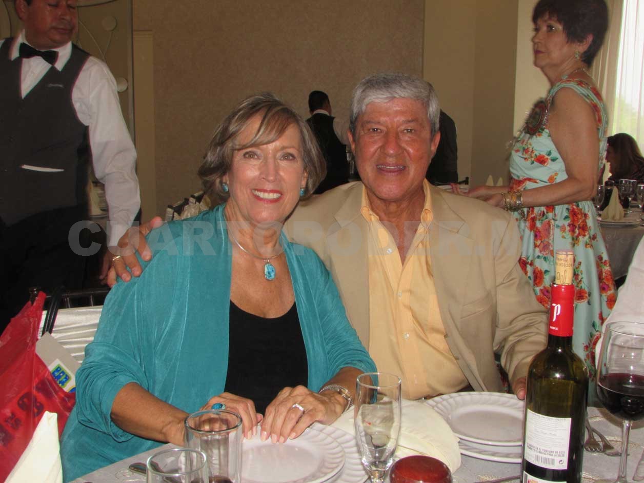 Grandes amigos celebran sus 65 años