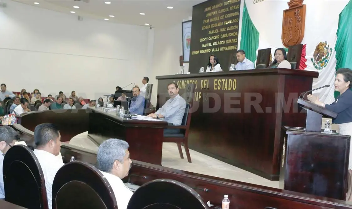 Aprueban iniciativas y reformas