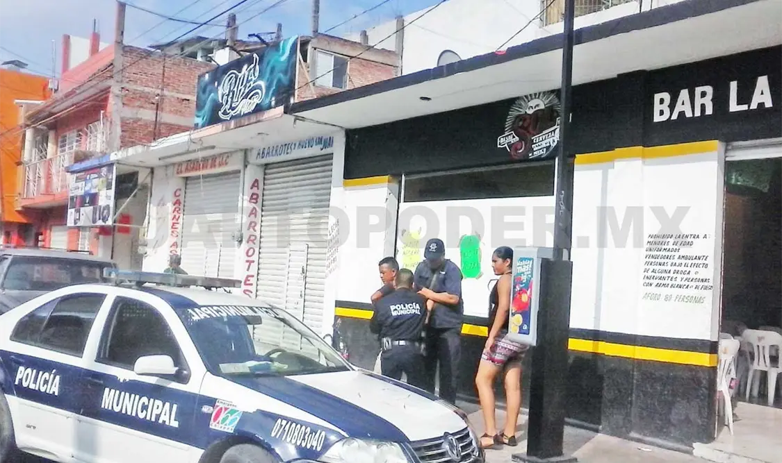 Detenido por riña y bailar en cantina