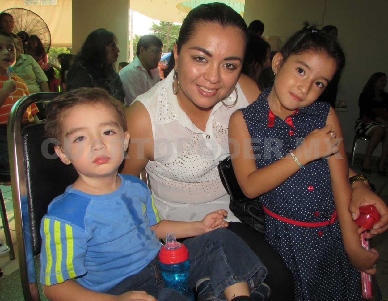 La pequeña Valentina celebró un año más