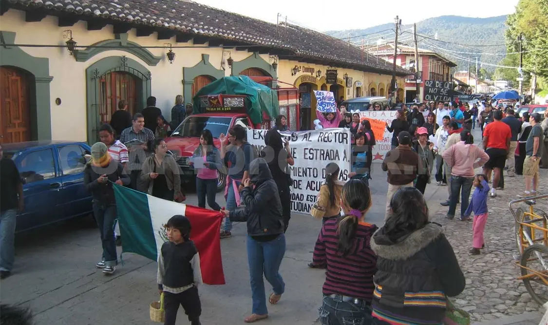 Cámaras empresariales consideran válidas las manifestaciones como expresión social, siempre y cuando se respete el derecho a terceros y la vida. CP