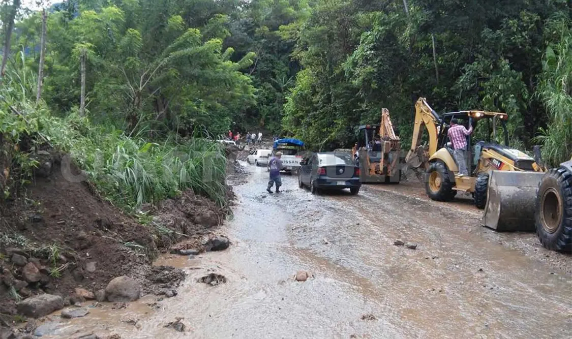 Lluvias y derrumbes afectan la Zona Norte