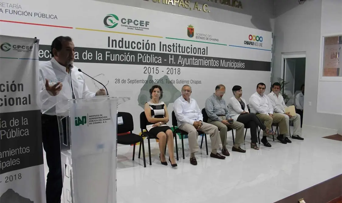 Cobran deudas pasadas a actual administración