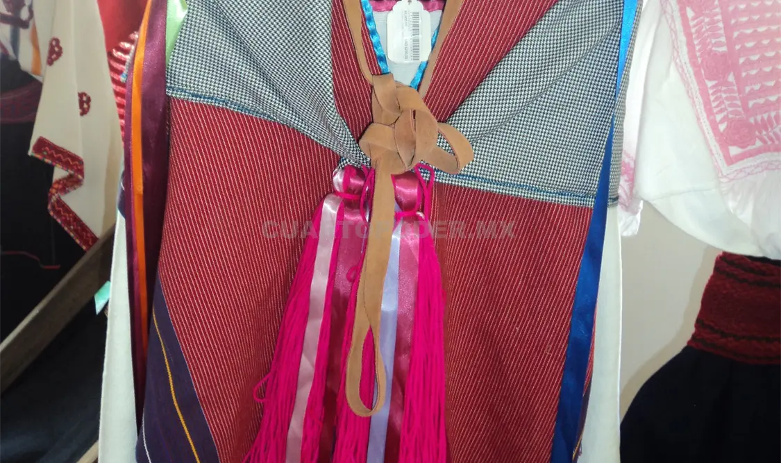 Son 13 categorías a participar, algunas de ellas son textil, alafarería, jarciería, cestería, talla en madera y laca. Diana Ramírez / CP.