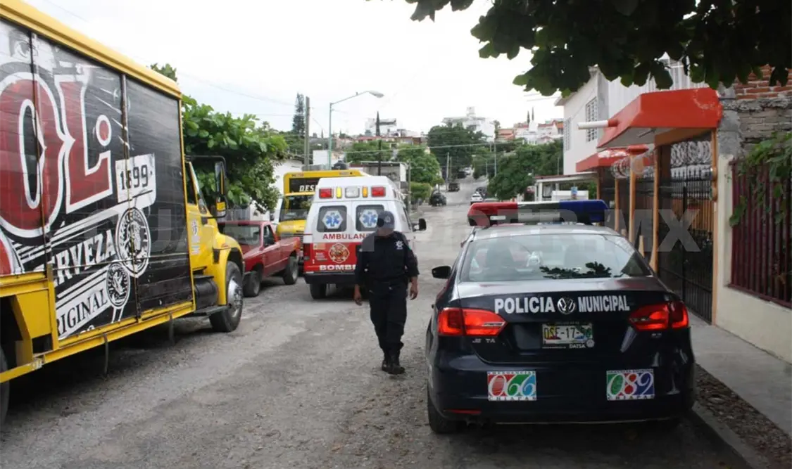 Huyen asaltantes con más de 30 mil pesos