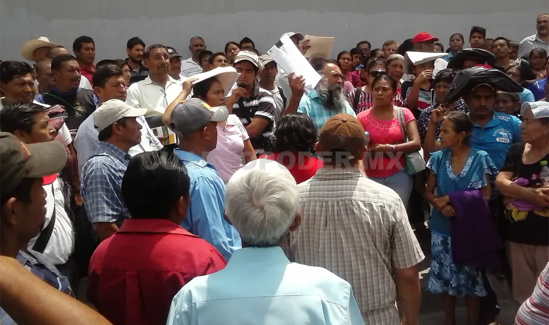 Colonos confían que el gobierno estatal termine siendo su aval para obtener créditos ante la banca comercial. Sergio Granda, CP