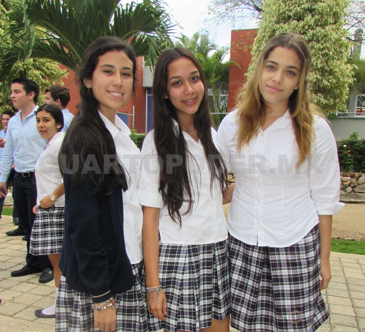 Jóvenes asisten a pláticas de orientación vocacional