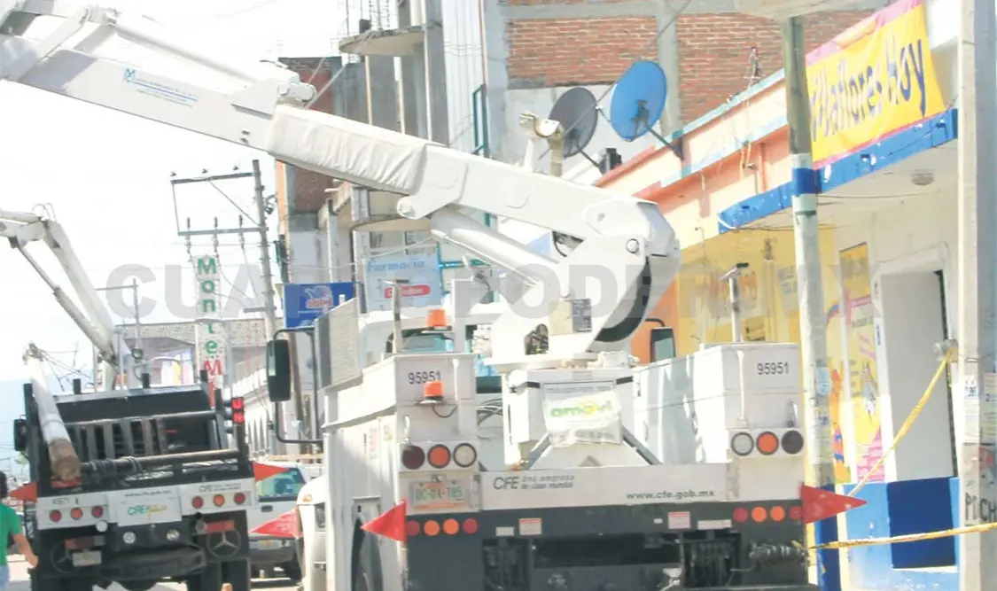 Buscan convenio para resolver cortes eléctricos en alcaldías