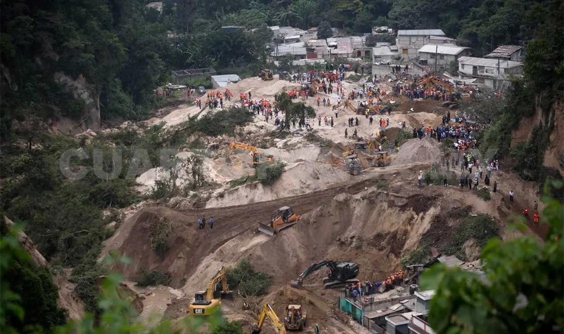 Deslave deja 26 muertos y un centenar de desaparecidos