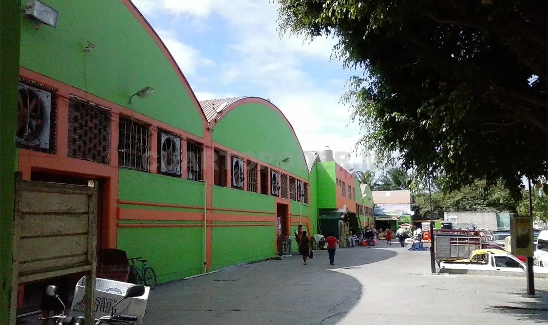Desde el mercado Los Ancianos, directivos de locatarios de todos los mercados tulleceos se reunirán este miércoles, para trazar rutas de trabajo ante el Ayuntamiento tuxtleco. Sergio Granda, CP