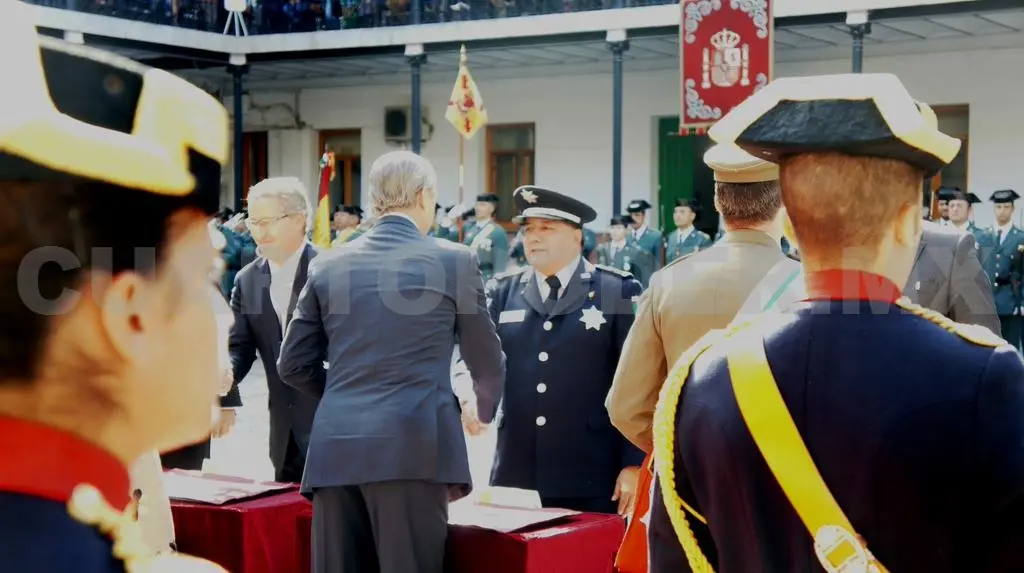 Momento de la entrega del reconocimiento a los esfuerzos de la Policía Federal mexicana / Agencias