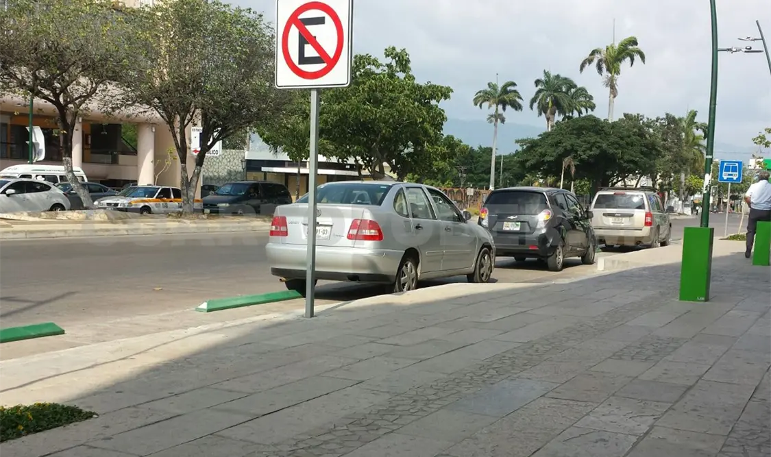 Capitalinos, sin respeto por ciclovía