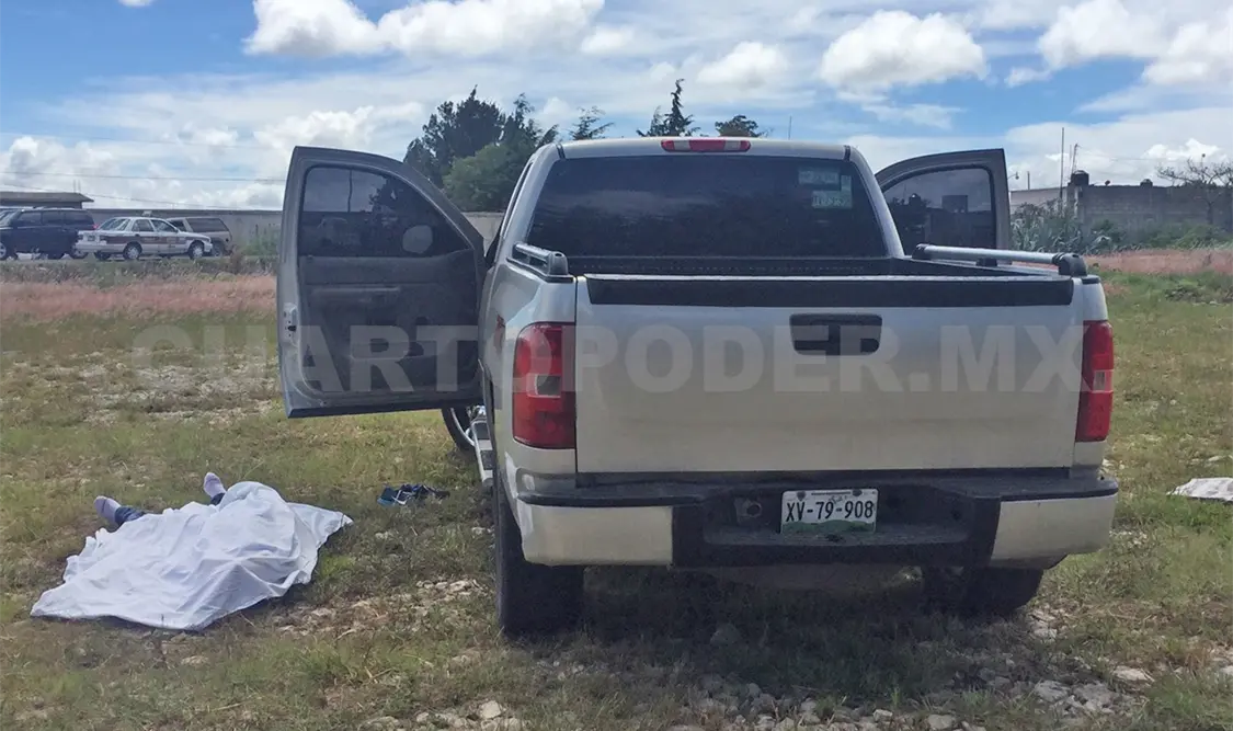 El homicidio ocurrió frente al campo de futbol 2 de Febrero, ubicado a escasos metros del tramo carretero Comitán-Altamirano. Flor Cordero / CP