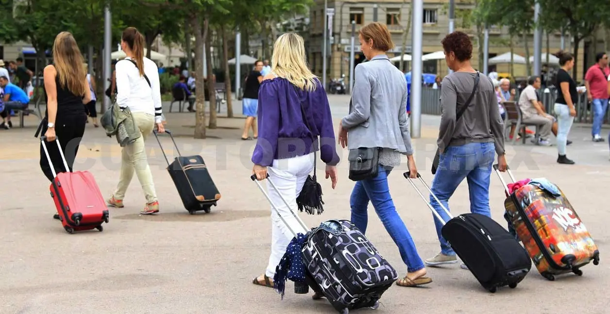 Crece llegada de turistas a México