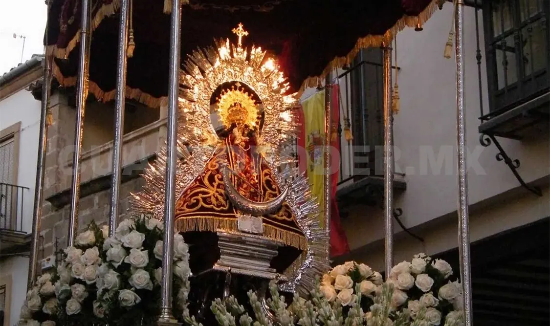 Veneran a Virgen de Guadalupe