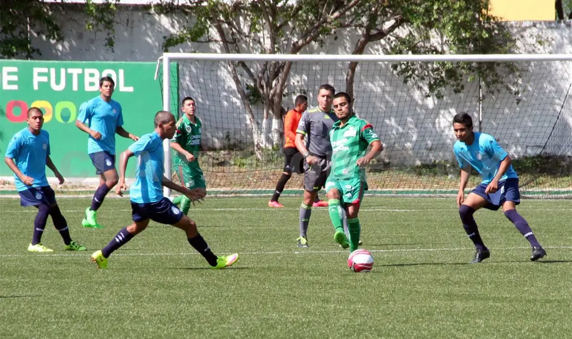 Jaguares se asoma a la cima