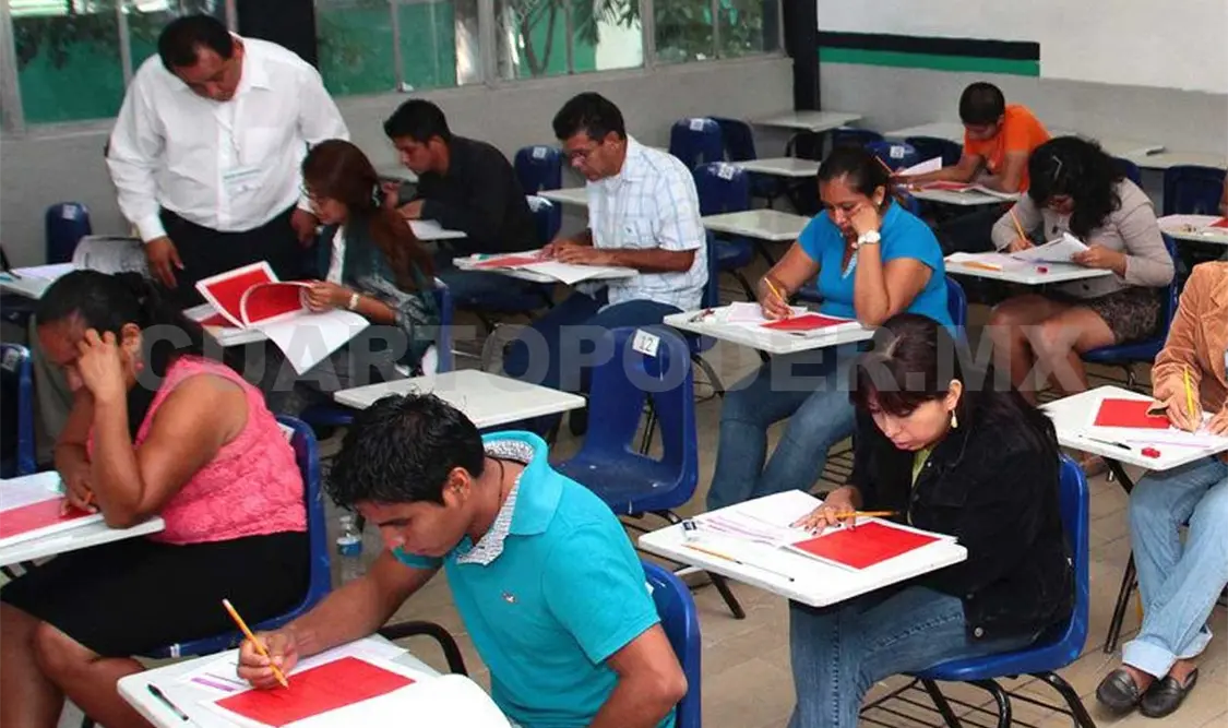 Llaman a docentes a presentar evaluación