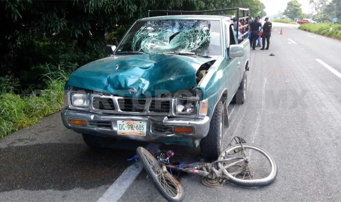 Muere atropellado; quedó tirado sobre la góndola