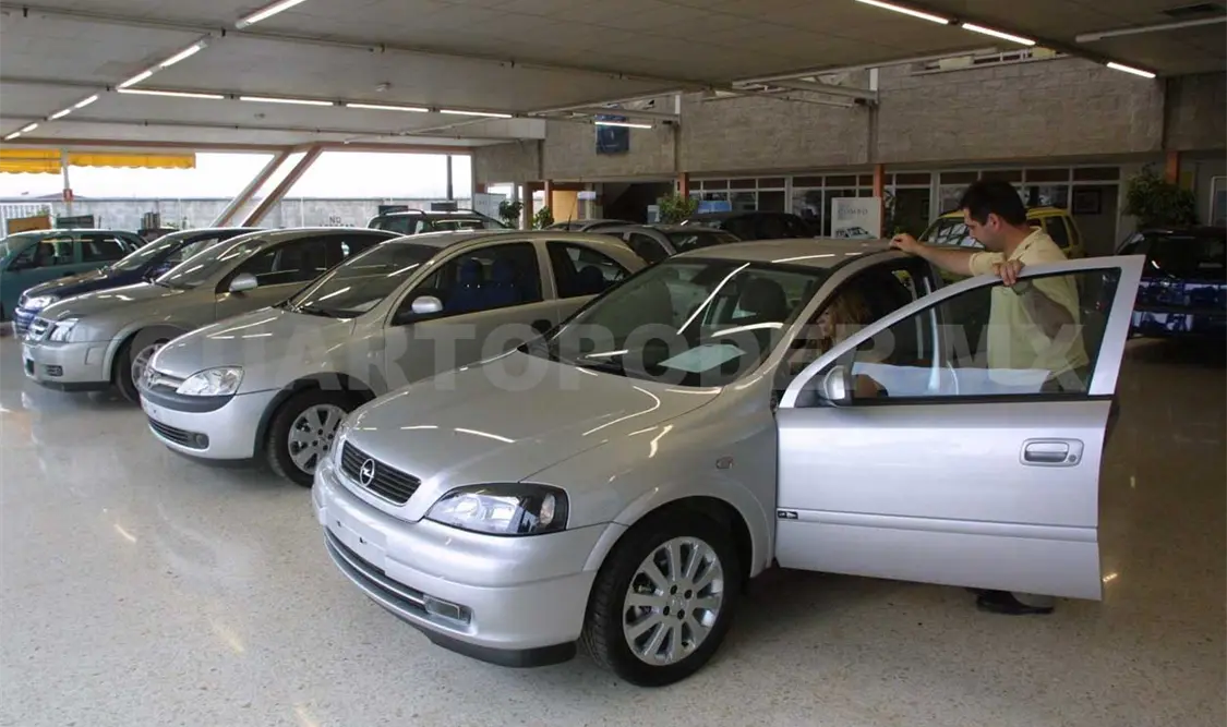 Consumidores prefieren plazos largos en compra de autos