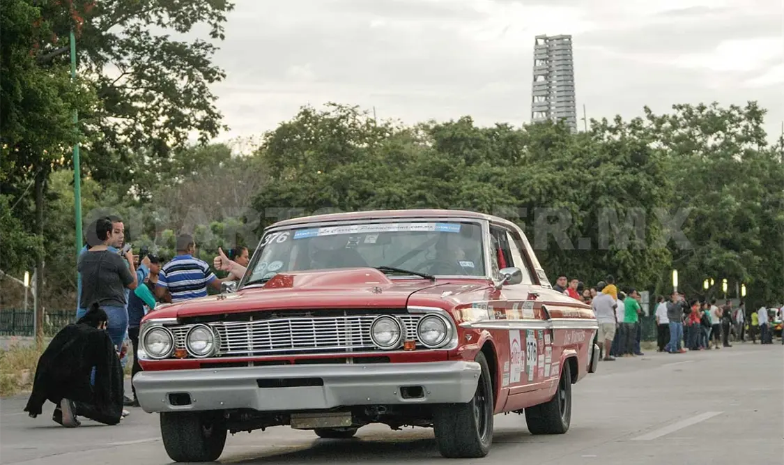 Autos partieron de Tuxtla