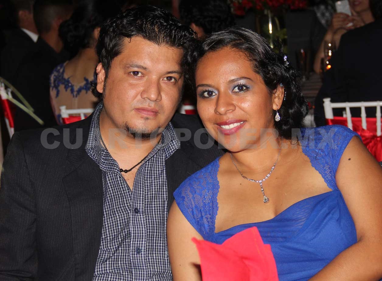 Mariana y Claudio se unen en matrimonio