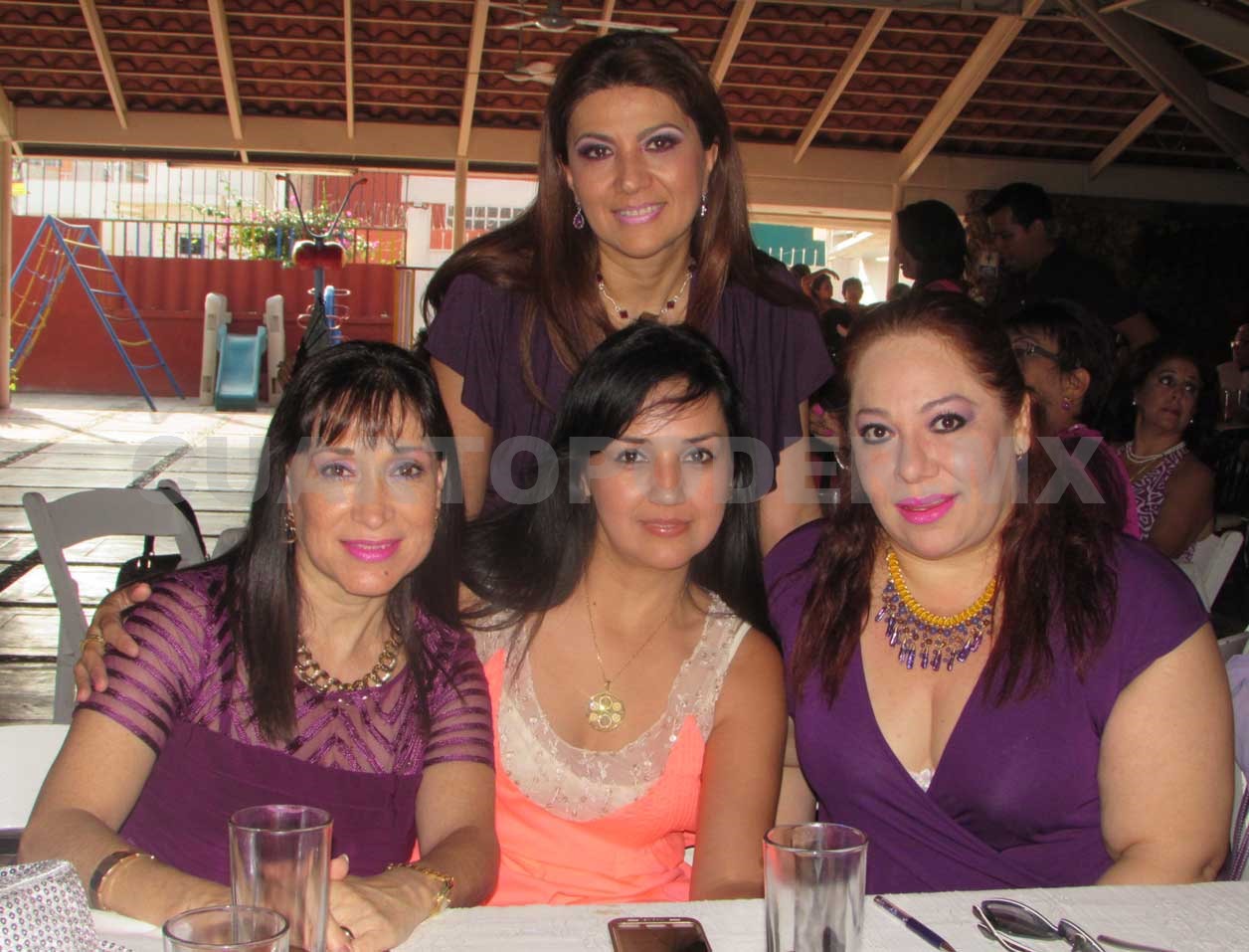 Charito celebró en compañía de su familia