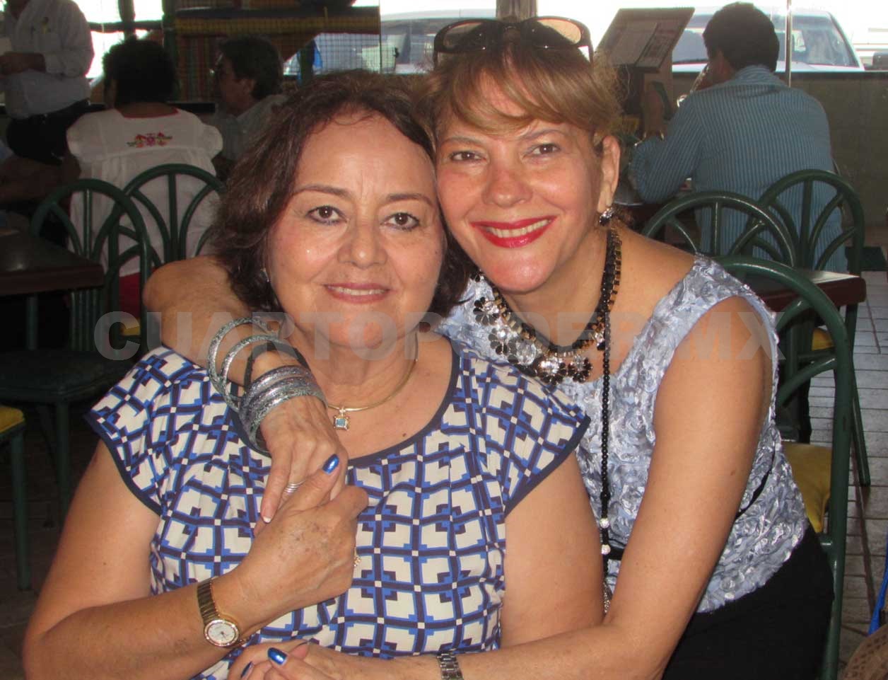Guapas amigas celebraron juntas