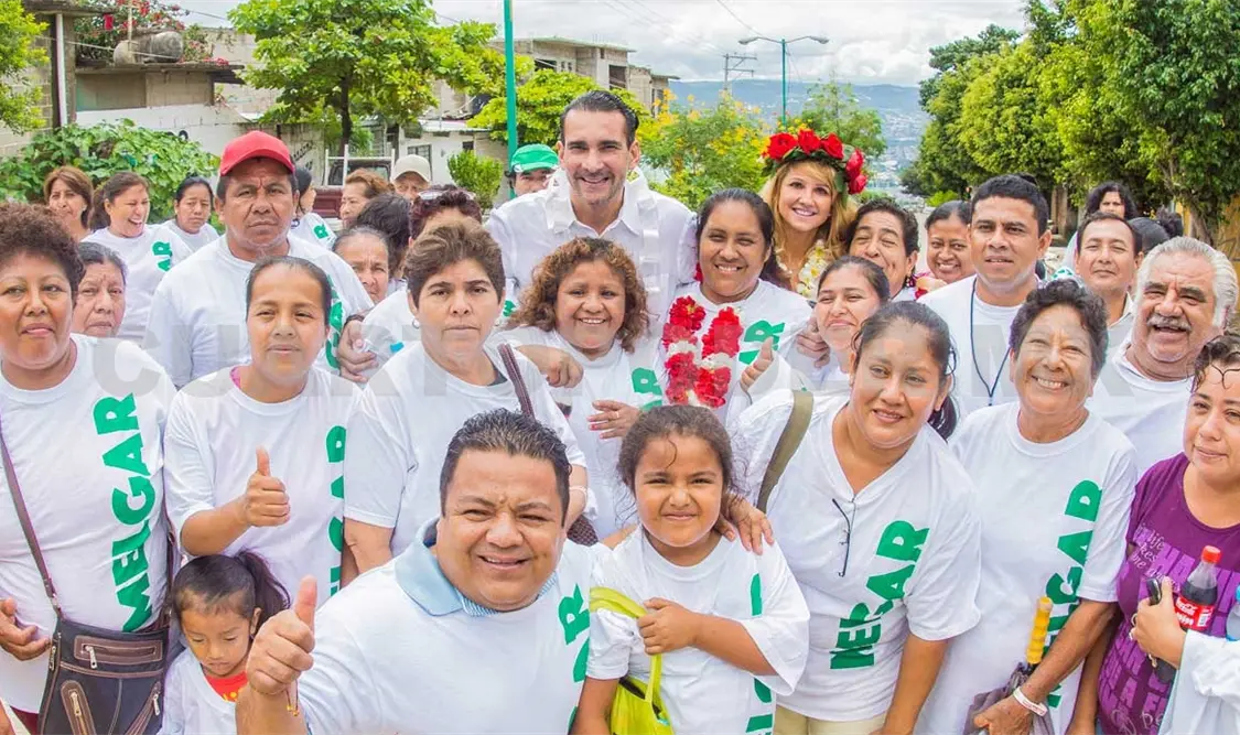 Melgar recorre colonias de Tuxtla