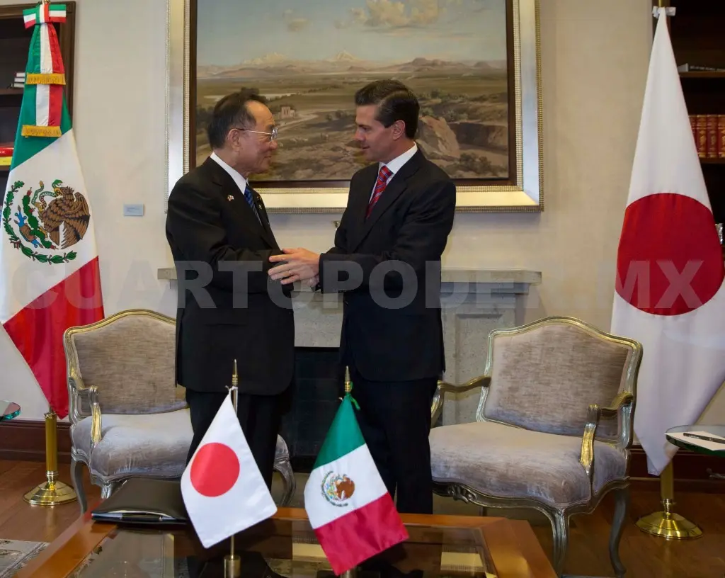 Reunión entre el titular de la Cámara de Consejeros de Japón, Masaaki Yamasaki, y el presidente Peña Nieto / Presidencia