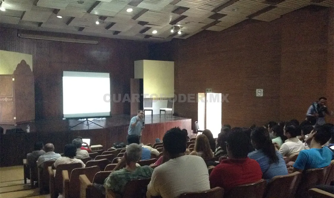 Conferencia que se llevó a cabo en el auditorio del Museo Regional de Chiapas.