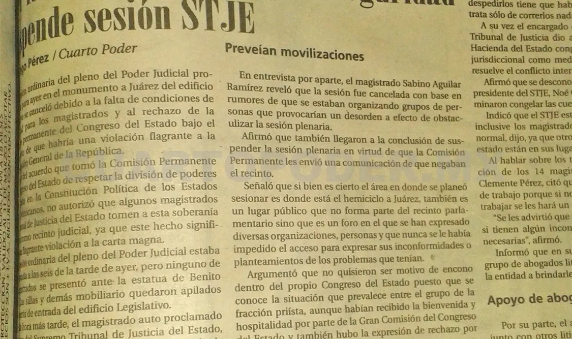 La sesión ordinaria del pleno del Poder Judicial estaba programada a las 6 de la tarde del martes 27 de marzo de 2001, pero ninguno de los magistrados se presentó. Las sillas y demás mobiliario quedaron apilados en la puerta de entrada del edificio legislativo. CP