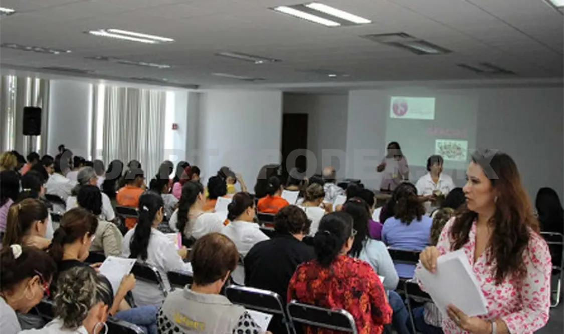 Con esta conferencia se busca concientizar a los trabajadores del Tribunal Superior de Justicia. Cortesía