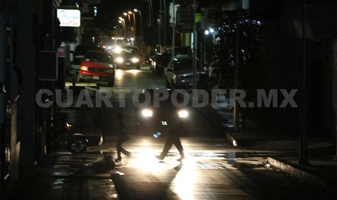 Se atenderá problema de alumbrado público en el centro de la ciudad