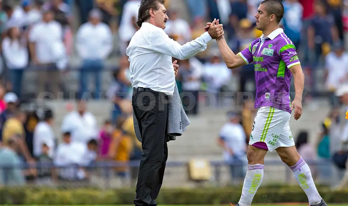 Alineamos tres puntas y se jugó mejor: La Volpe