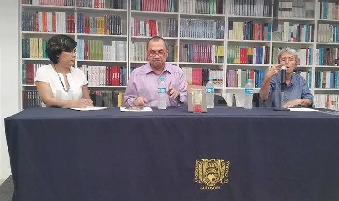 La presentación se llevó a cabo en la sala de Rectores del FCE. Agencias