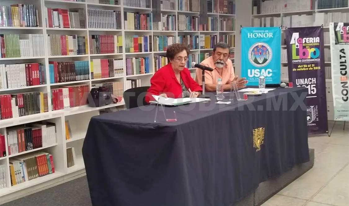 “Quien escribe poesía es una persona que encuentra alivio”: Julieta Dobles. Poeta