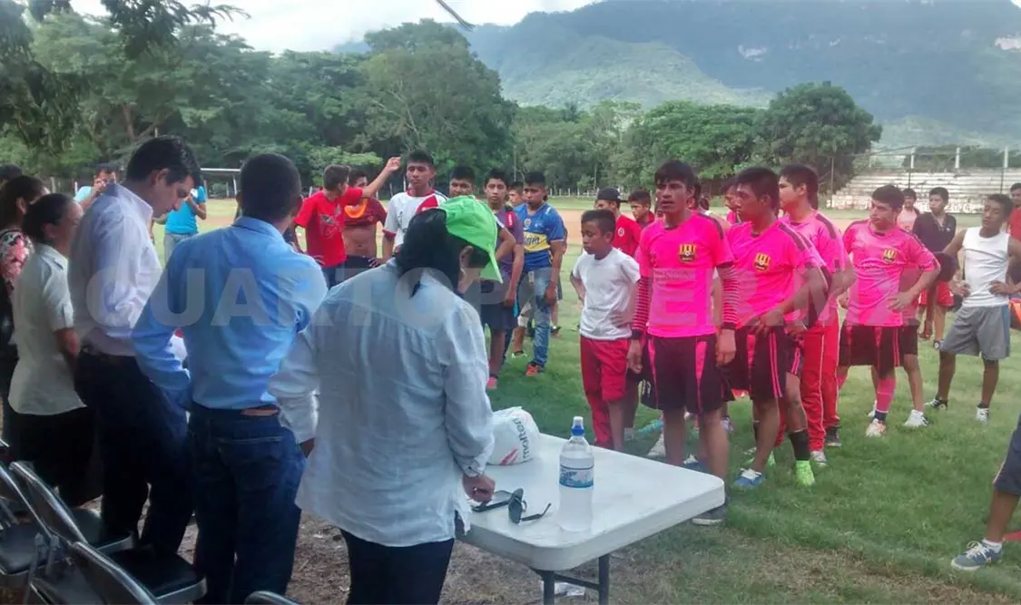 Participaron niños en jornada deportiva