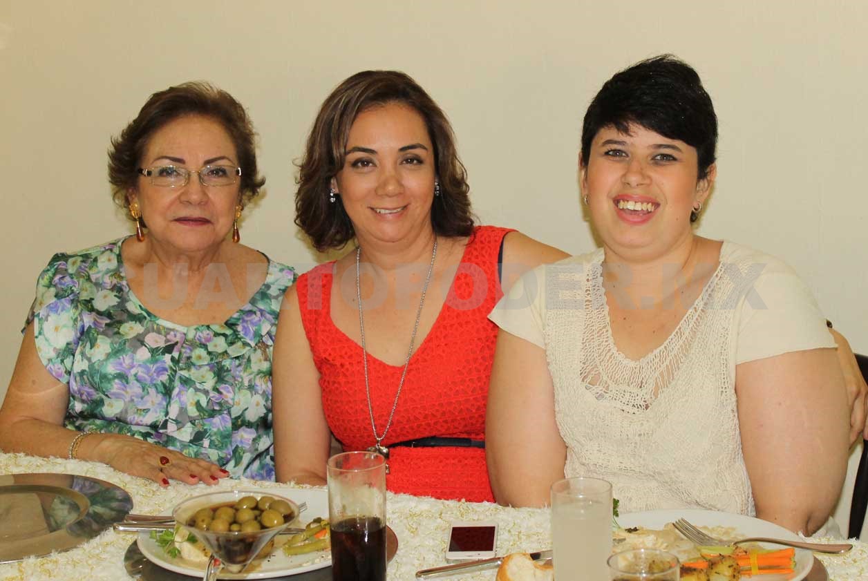 Doble celebración para Larissa
