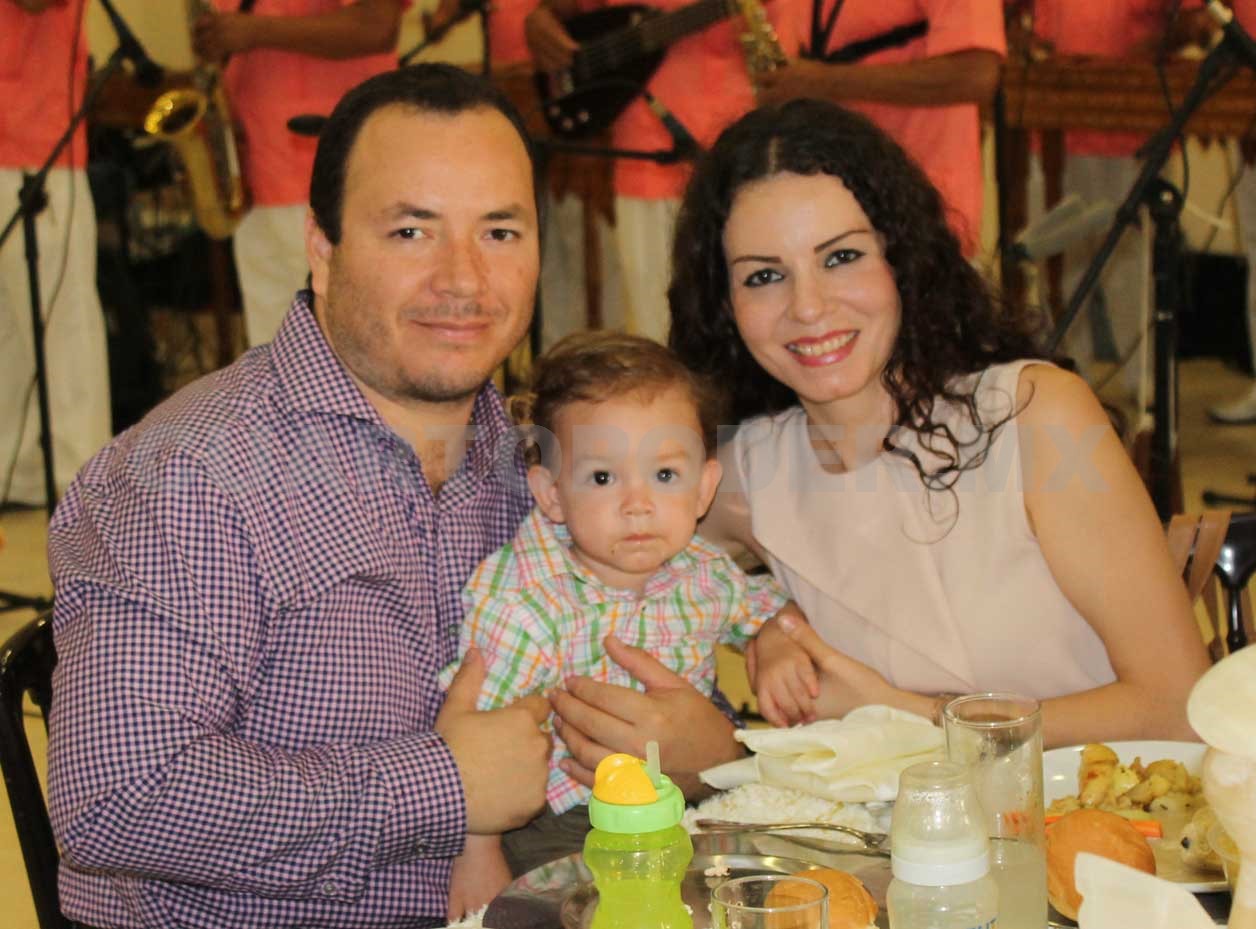 Doble celebración para Larissa