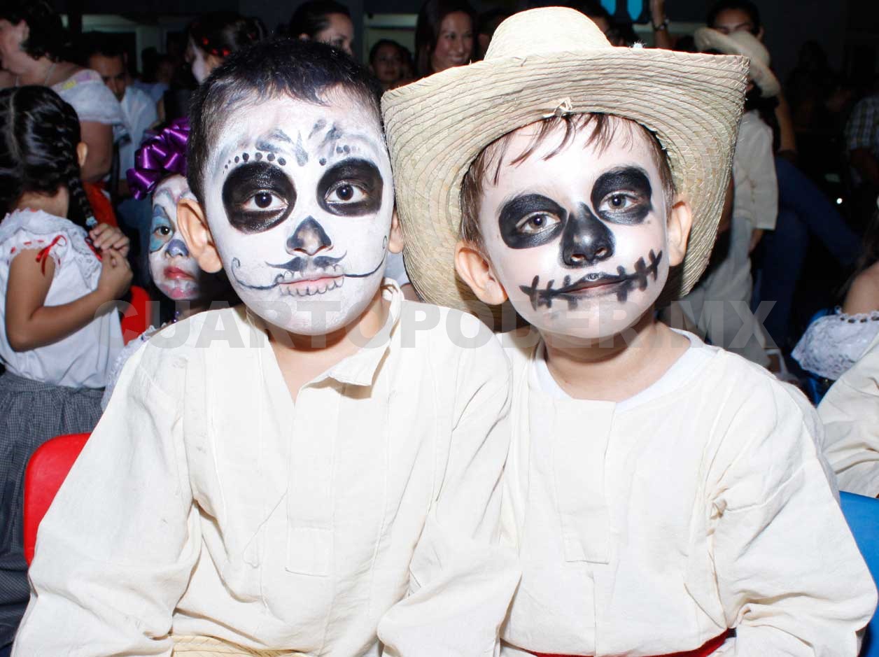 Celebra el tradicional Día de Muertos